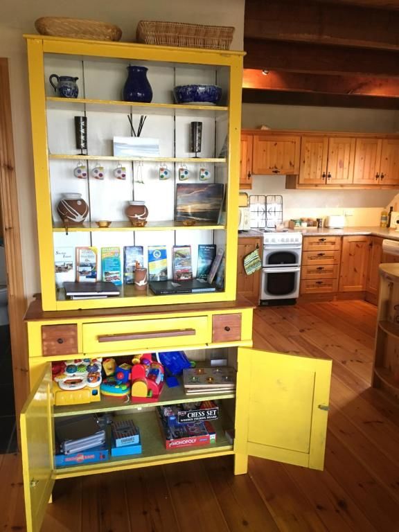 Дома для отпуска Cedar Boathouse Overlookng Baltimore, West Cork & Islands Болтимор-68