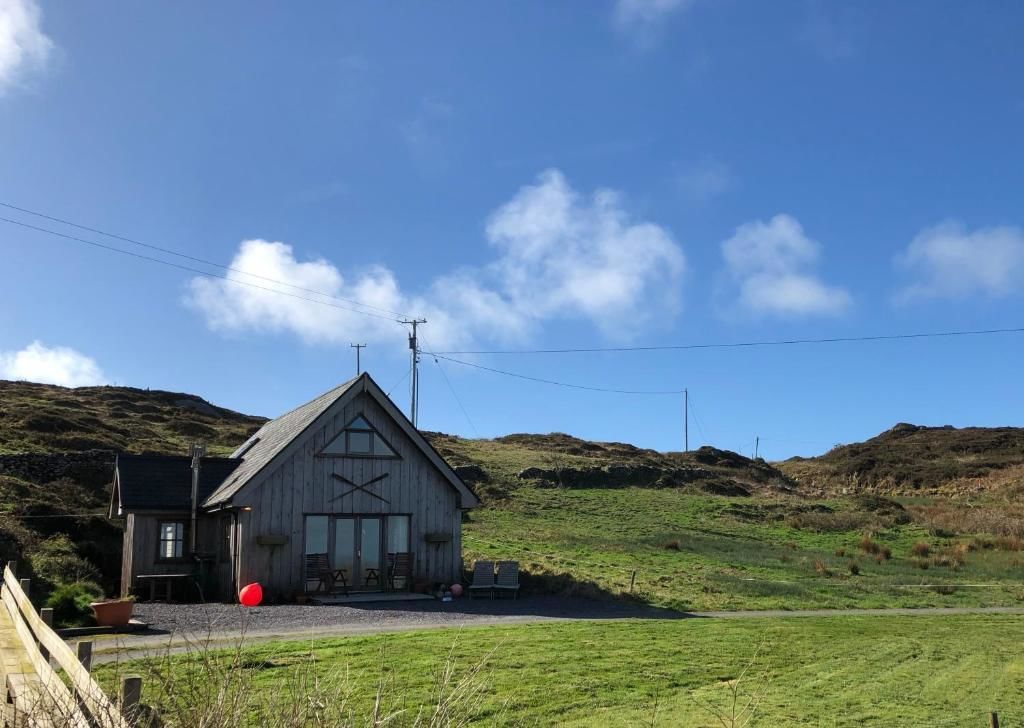 Дома для отпуска Cedar Boathouse Overlookng Baltimore, West Cork & Islands Болтимор-73