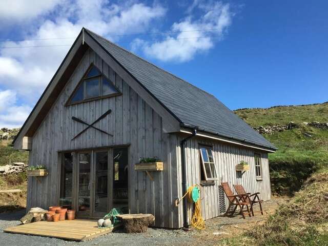 Дома для отпуска Cedar Boathouse Overlookng Baltimore, West Cork & Islands Болтимор-51